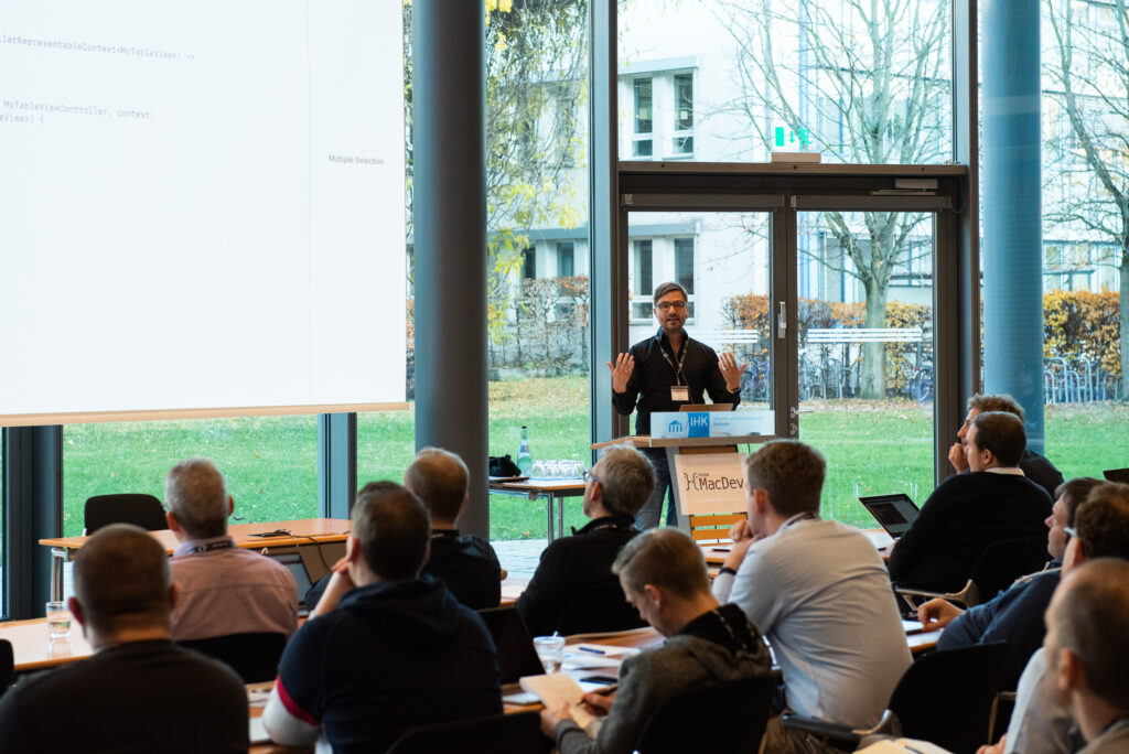 Thomas Sillmann speaking about app development